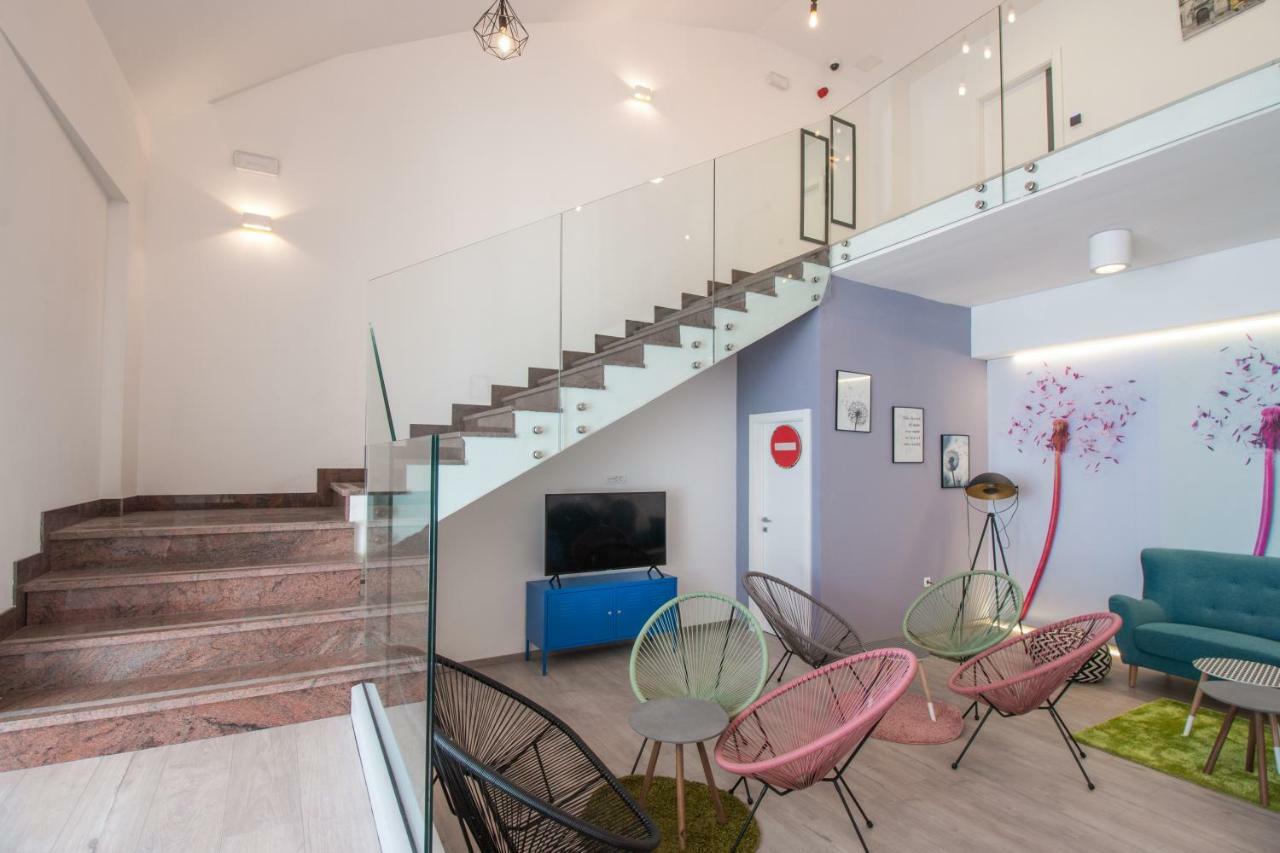 Dandelion Hostel Zadar Exterior photo